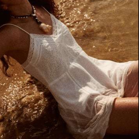 Zara White SHORT EMBROIDERED DRESS - size XS - Picture 6 of 10